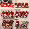 KIT 4 Meias de Natal Decorativas Premium em Tricô – 3 Tamanhos, Diversas Estampas para Lareira, Sala e Árvore de Natal.