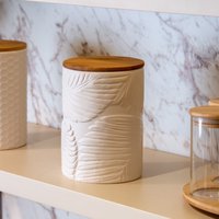 Potiche Fiora Wolff: elegância em cerâmica com toque de bambu! ✨