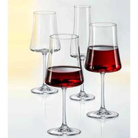 APAIXONADA NESSAS TAÇAS DE VINHO