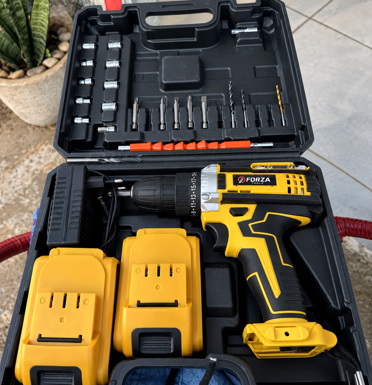Chave De Impacto Com 2 Baterias Furadeira Parafusadeira Profissional Torque 330 Nm 0-3200 Rpm Velocidade Variável Carregador Bivolt Motor Brushless Com Acessórios E Maleta CNC DO BRASIL