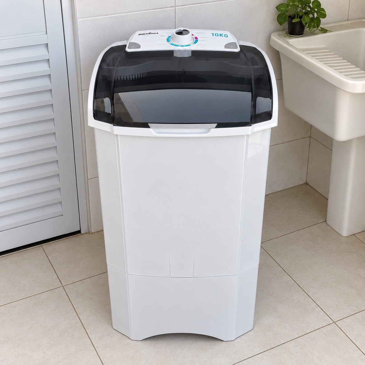 Tanquinho de Lavar Roupa 10Kg Britânia Semiautomático BLR03